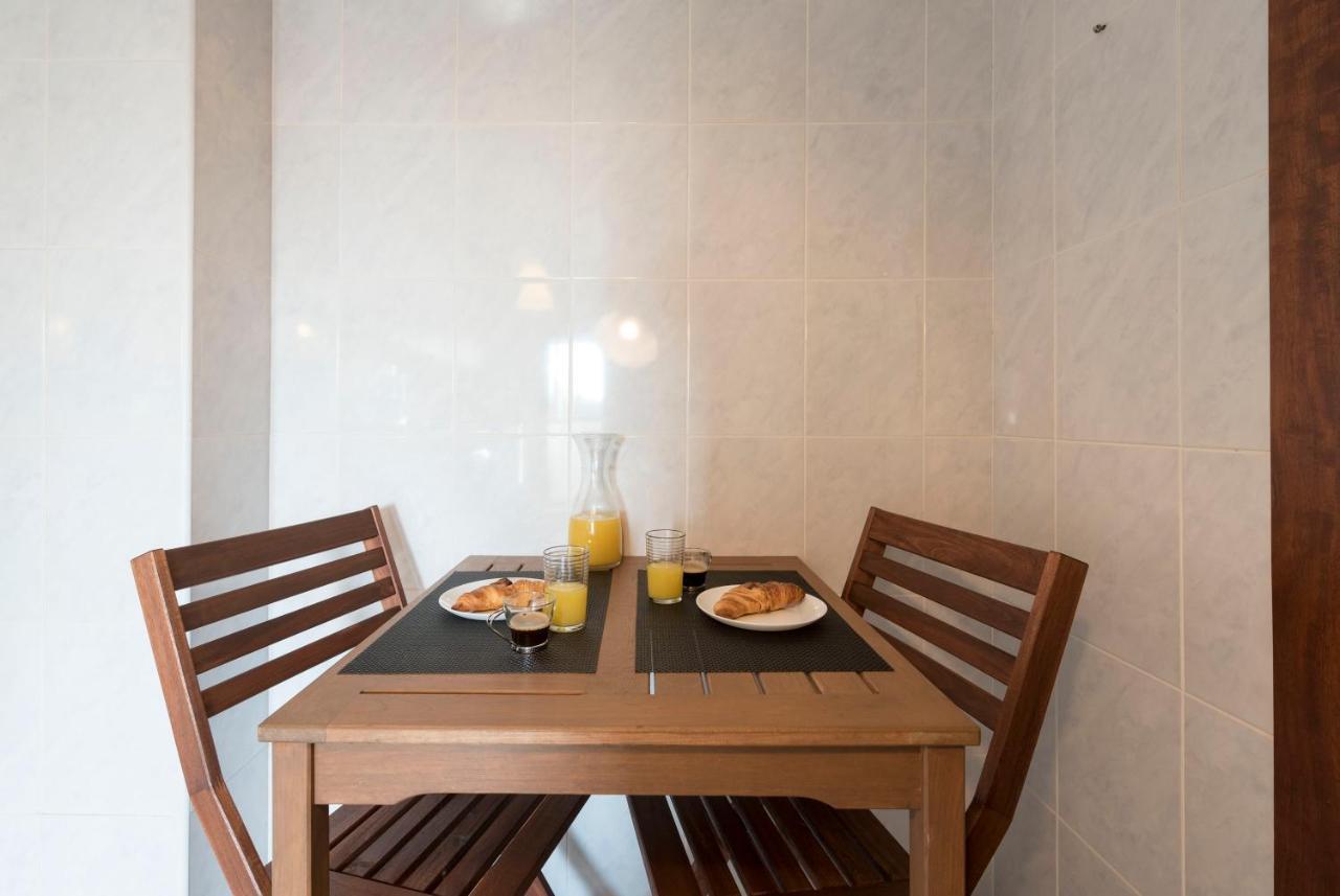 Lovelystay - Homey Feeling Flat W/ Free Parking Porto Zewnętrze zdjęcie